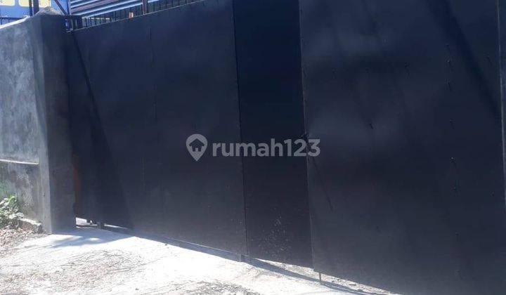 GUDANG disewakan Lokasi strategis pusat kota Jember 2