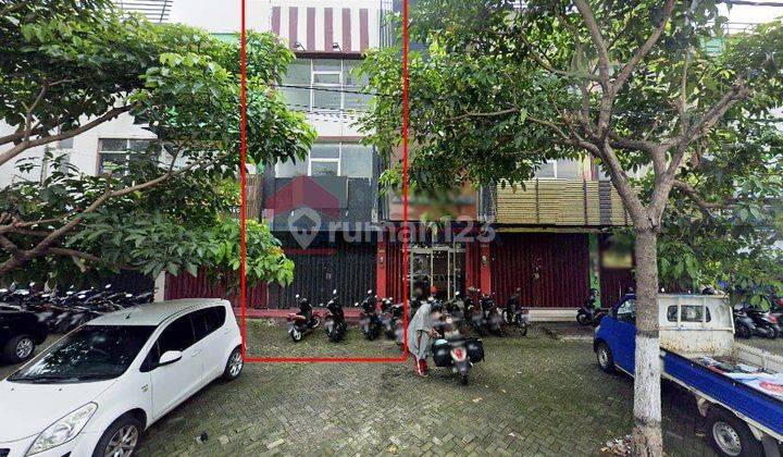 Ruko 3 Lantai DISEWAKAN Lokasi Strategis Kawasan Bisnis Pinggir Jalan Poros Soekarno Hatta Kota Malang. Terdapat Ruangan Basement Dan Tempat Parkir Bersama. Cocok Untuk Bisnis Apapun 1