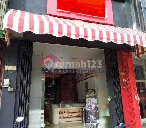 Ruko 3 Lantai DISEWAKAN Lokasi Strategis Kawasan Bisnis Pinggir Jalan Poros Soekarno Hatta Kota Malang. Terdapat Ruangan Basement Dan Tempat Parkir Bersama. Cocok Untuk Bisnis Apapun 2
