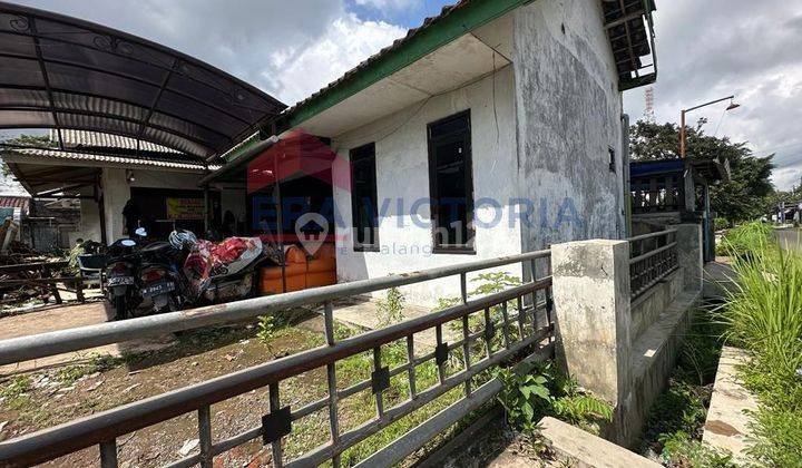 DIJUAL Rumah dengan lingkungan yang tenang, kawasan gading bululawang, kondisi perlu renovasi. Dekat industri, pasar tradisional, kuliner. Cocok untuk rumah kost atau tempat tinggal 2