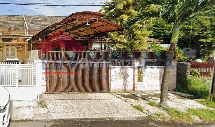 Dijual Rumah Mewah Strategis Siap Huni Dekat Kampus UB, Dekat Jalan Suhat, Dekat Jalan Besar, Dekat Kulineran Dewandar Kota Malang
Cocok untuk Tempat Tinggal 
 1