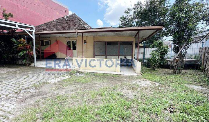 Dijual Rumah Lokasi Strategis Daerah Tengah Kota Malang, Tidak Jauh Dari Jalan Poros Jalan, Dekat Alfamart, Perkantoran, SPBU Cocok untuk Kos-kosan 
 2