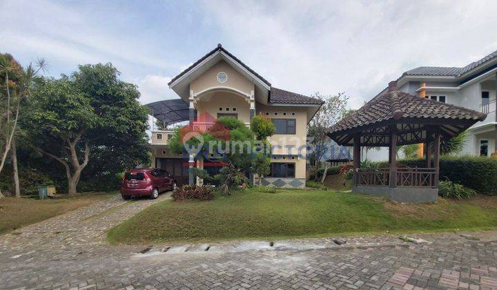 Kusuma Estate Batu

Dijual /  disewakan Villa kondisi sangat terawat di lokasi yang sangat nyaman Villa Kusuma Estate
Bangunan 2 lantai, memiliki area taman depan dan belakang yang sangat luas
Sangat cocok untuk yang mengutamakan kenyamanan dan ketenangan 1