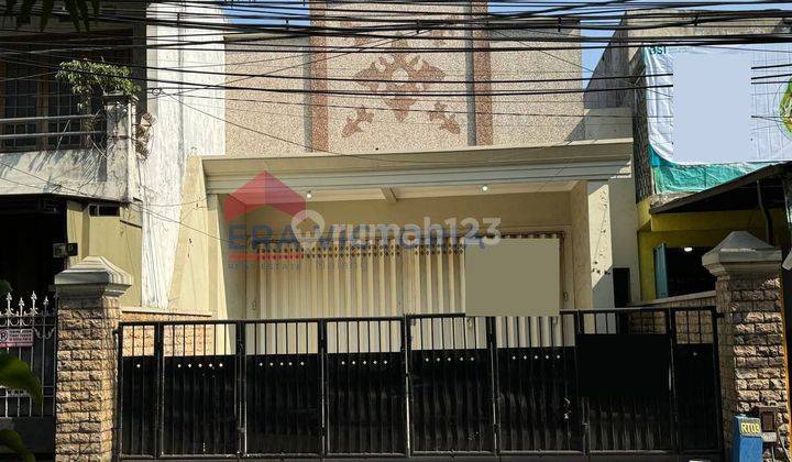 DIJUAL / DISEWAKAN Ruko 2 lantai , lokasi poros jalan mawar, lokasi ramai, selangkah menuju pasar Tawangmangu, area kuliner nasi padang. Cocok untuk segala usaha ataupun kuliner 1