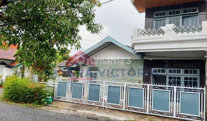 Dijual Rumah Lokasi Strategis Di Taman Raden Intan 

rumah Dalam Perumahan Taman Raden Intan. Lokasi Strategis, Harga Murah, Dan Menarik. 

selling Point:
lokasi Strategis
posisi Rumah Hook 
3 Menit Ke Terminal Arjosari
dekat Musholla Raden Intan 
6 Menit 2