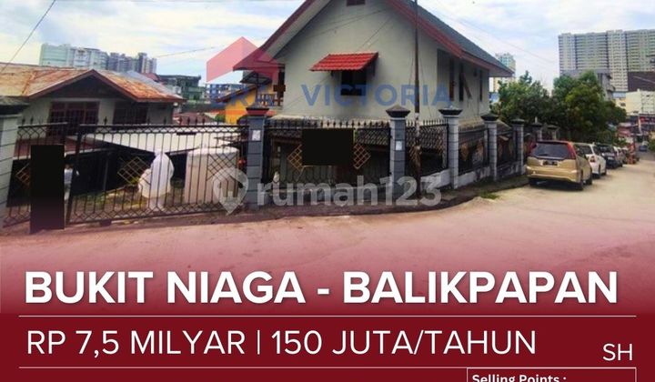 House for Sale: Residential Building & Boarding House Located in the Strategic Area of Pasar Baru, the Rapidly Developing City Center of Balikpapannear Shopping Areas, Offices, Residential Areas, and Main Roads with Public Facilitiesideal for Guest House or Office Use