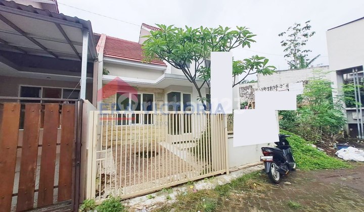 House for Sale in Pondok Tidar Karangwidoro. Cool Mountain Air, Newly Renovated Condition. Close to Karangwidoro Main Road. Suitable for New Families. 2
