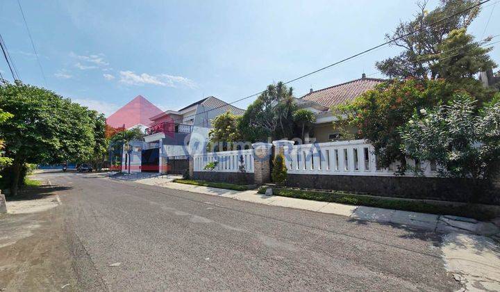 Dijual Dan Disewakan Rumah Luas Dengan Taman Belakang Dan Depan Asri Di Poros Jalan Sulfat Agung Kondisi Sangat Istimewa Dan Terawat 2