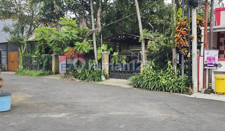 House for Sale in a One Gate System Housing with Beautiful View, Cool Mountain Atmosphere and Scenic, Close to Several Tourist Spots and Cafes. 2