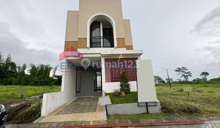 Rumah Dalam Perumahan One Gate System Lokasi Stratgeis Lowokwaru Malang Dekat Unisma, Univ. Gajayana, Univ.brawijaya, Dinoyo Mall Bisa Jadi Pilhan Ideal Keluarga Modern 
 1