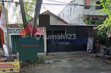 For Sale: House in a Very Strategic Location in the Heart of Kediri City, Close to Public Facilities: Market, Station, Minimarket 2