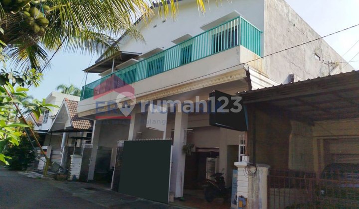 Dijual Rumah Kos 18 Kamar Di Daerah Kampus Abm Kondisi Aktif Lokasi Startegis Akses Mudah Ke Stasiun Blimbing, Pasar Blimbing, Seokarno Hatta, Terminal Arjosari, Tengah Kota Malang Dijual Rumah Kos 18 Kamar Di Daerah Kampus Abm Kondisi Aktif Lokasi Startegis Akses Mudah Ke Stasiun Blimbing, Pasar Blimbing, Seokarno Hatta, Terminal Arjosari, Tengah Kota Malang