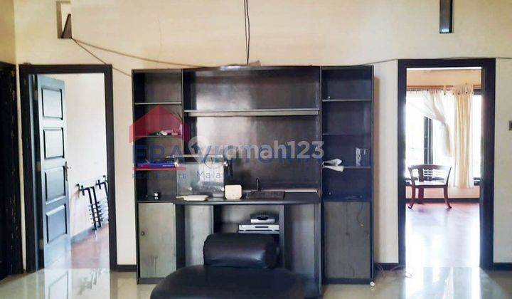 Disewakan Rumah Daerah Lowokwaru Dekat Kampus Asia, Polinema, Ub, Kawasan Kuliner Suhat Sekitar Rumah Area Tenang Kota Malang
full Furnished
 1