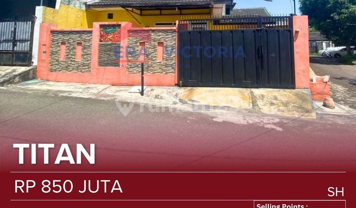 Corner House for Sale, Quiet and Comfortable Location at Simpang Titan, Sulfat Area. In the Housing Complex Equipped with CCTV, Close to the City Center. Corner House for Sale, Quiet and Comfortable Location at Simpang Titan, Sulfat Area. In the Housing Complex Equipped with CCTV, Close to the City Center.