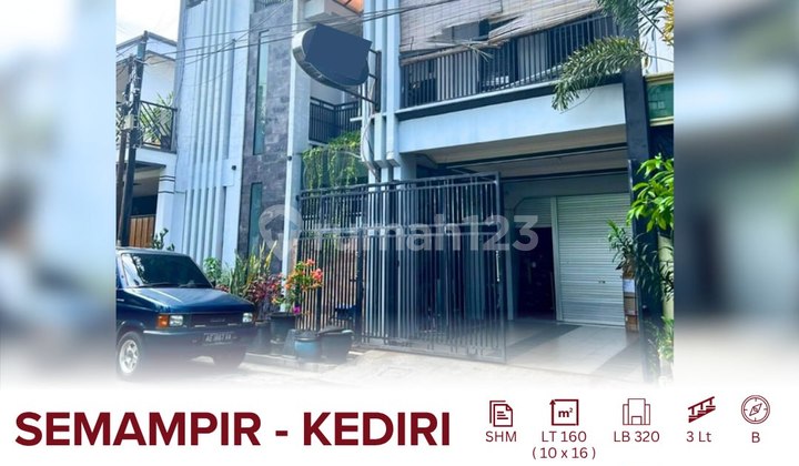 For Sale: Nice 3-Story House, Ready to Occupy, Strategic Location in Semampir, Kediri City, Near Kediri City Center, Station, Hospital, Shopping Centers & Schools