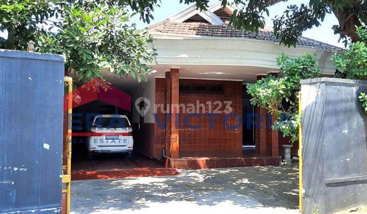 Rumah Dijual Berada Di Jalan Provinsi Kota Kediri, 1 Km Barat Alun-alun Kota Kediri, 1 Km Ke Terminal Tamanan, 14 Km Bandara Dhoho 2