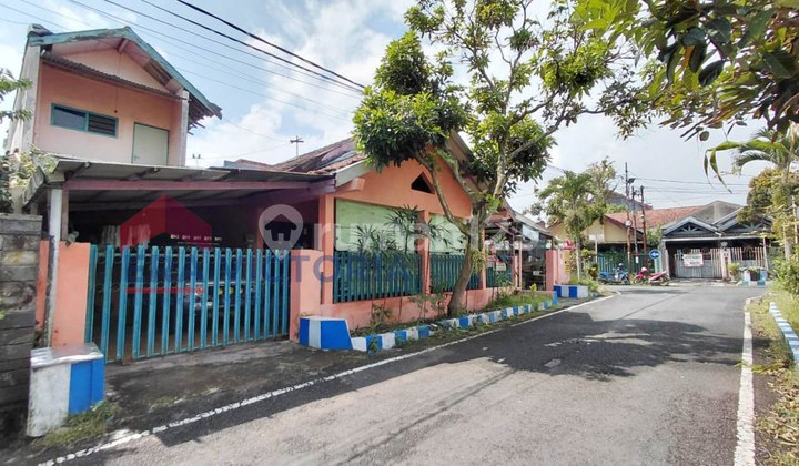 Rumah Kamar Banyak - Potensi Kos di Lowokwaru, Kota Malangkesempatan Emas untuk Hunian Besar Sekaligus Investasi Kos-Kosan! Berada di Kawasan Padat Penduduk Area Ikan-Ikan Lowokwaru, Lingkungan Hidup, Aman, dan Selalu Dicari Penyewa 2