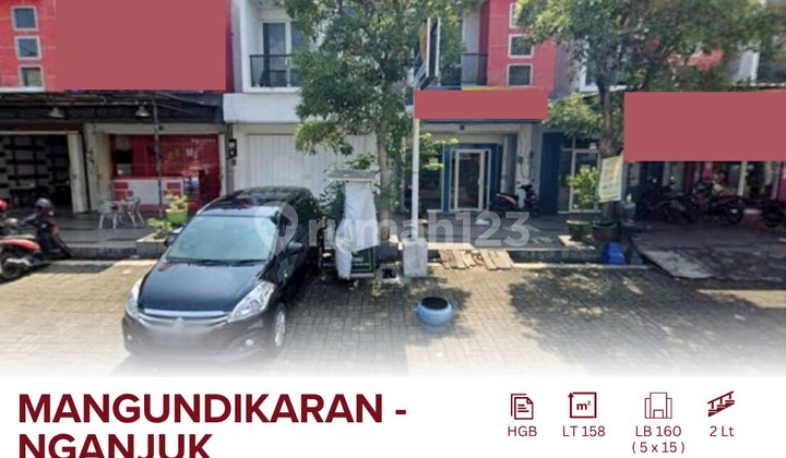For Sale: 2 Shop Houses in Nganjuk City Center Near the Town Square with Spacious Parking Access and Wide Roads 1