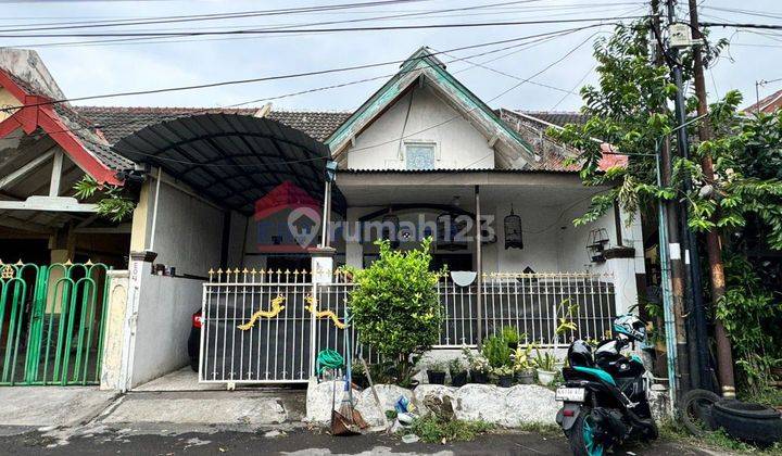 Dijual Rumah Dalam Perumahan One Gate System Kondisi Terawat Suasana Tenang Dan Nyaman Dekat Stasiun Kota Lama, Pasar Gadang 

 1