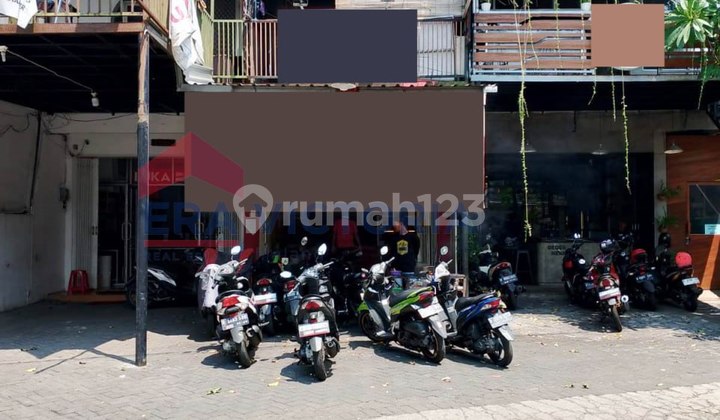 For Sale: Shop House in Cengger Ayam Area, Busy Location in Culinary and Business District, Surrounded by Campuses, Near Al-hikam and Soekarno Hatta, Suitable for All Types of Businesses. For Sale: Shop House in Cengger Ayam Area, Busy Location in Culinary and Business District, Surrounded by Campuses, Near Al-hikam and Soekarno Hatta, Suitable for All Types of Businesses.