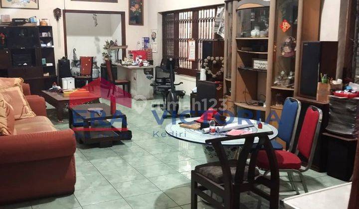 Ruko Disewakan Di Area Bisnis Dan Perdagangan Pusat Kota Kediri Hayam Wuruk, Cocok Untuk Berbagai Usaha 2