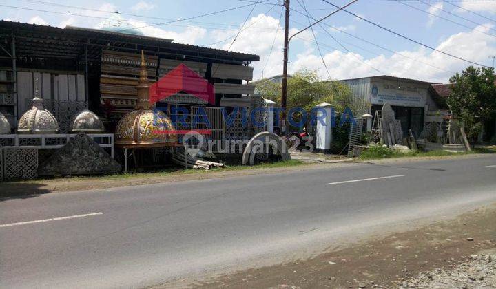 Rumah Dijual Di Jalan Kediri - Warujayeng, Rumah Diapit 2 Tokoarea Ramai, Ada 4 Kamar Tidur 1