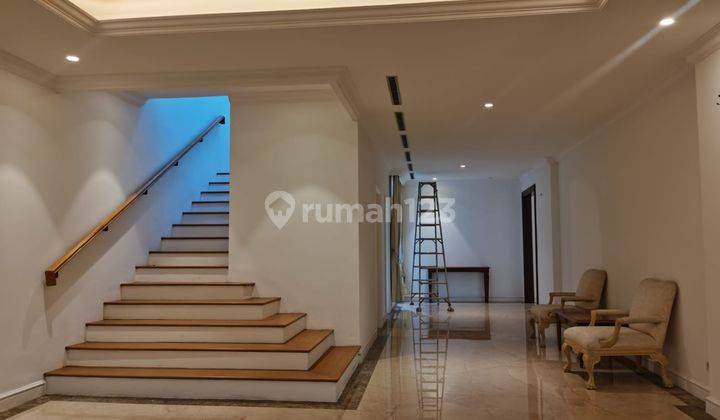 Rumah 2 Lantai Bagus Unfurnished Menteng Jakarta Pusat  8