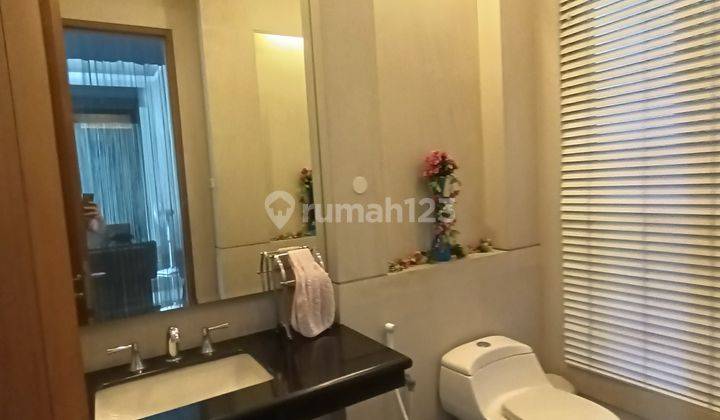 Rumah 3 Lantai Golongan C, Furnished Harga Menarik , Menteng  2