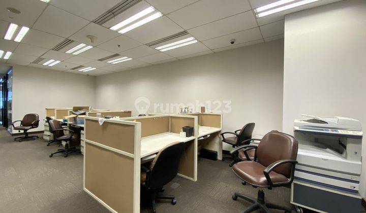 Sewa Kantor Dbs Tower 393 M2 Furnished Strategis Dekat Lotte Mall 17