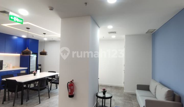 Kantor Unit Furnished 2 Pax di Total Building Jakarta Lokasi Strategis