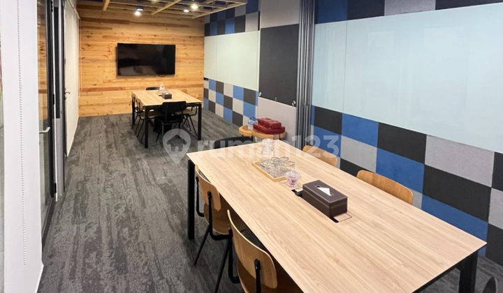Rent Furnished Office Unit for 5 People at The Plaza Thamrin near MRT