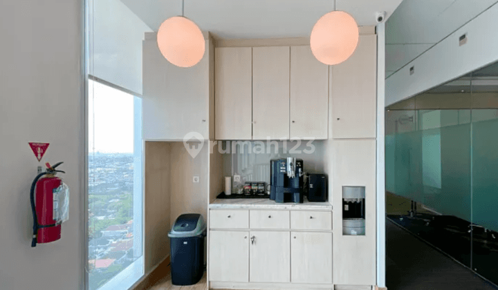 Sewa Kantor Unit Furnished 6 Pax di JB Tower Kebon Sirih dekat MRT 2