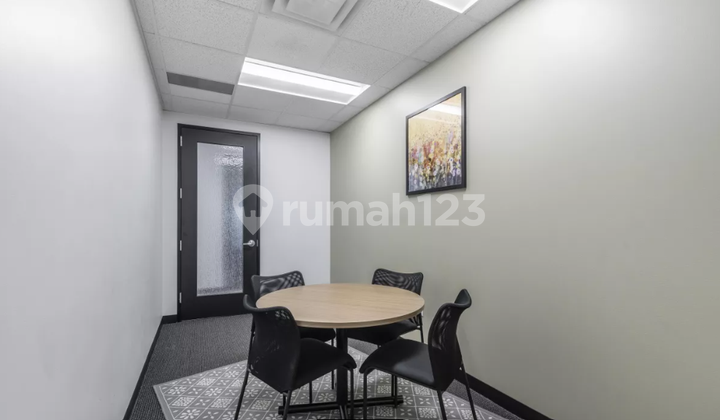 Furnished 4-Person Unit Office in Bidakara Tower Near LRT