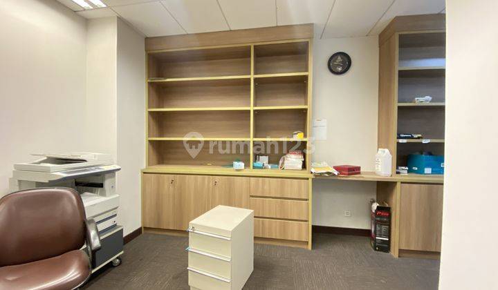 Sewa Kantor Dbs Tower 393 M2 Furnished Strategis Dekat Lotte Mall 13