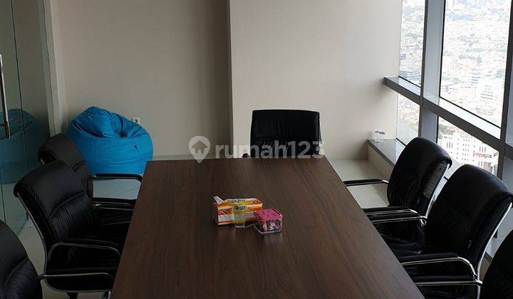 Sewa Kantor Soho Capital Luas 137 M2 Furnished Jakarta Barat 6