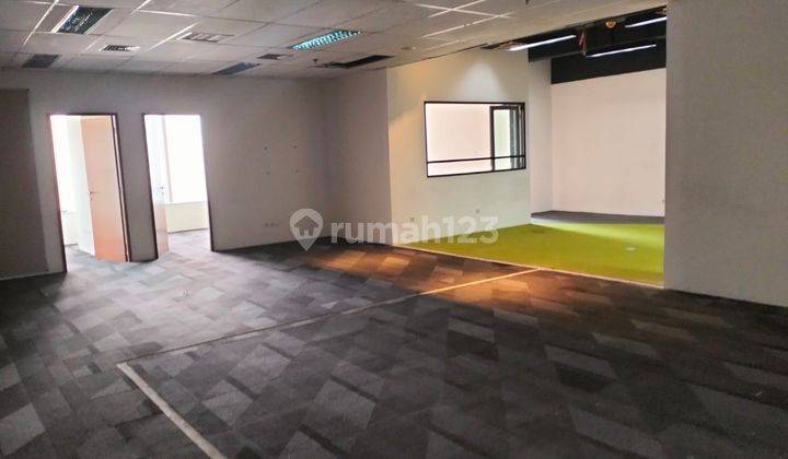 Sewa Kantor The East 195 M2 Partisi Tb Simatupang Jakarta Selatan 1