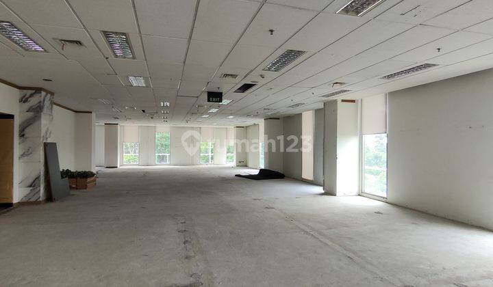 Sewa Kantor Plaza Simatupang Luas 305 M2 Bare di TB Simatupang 1