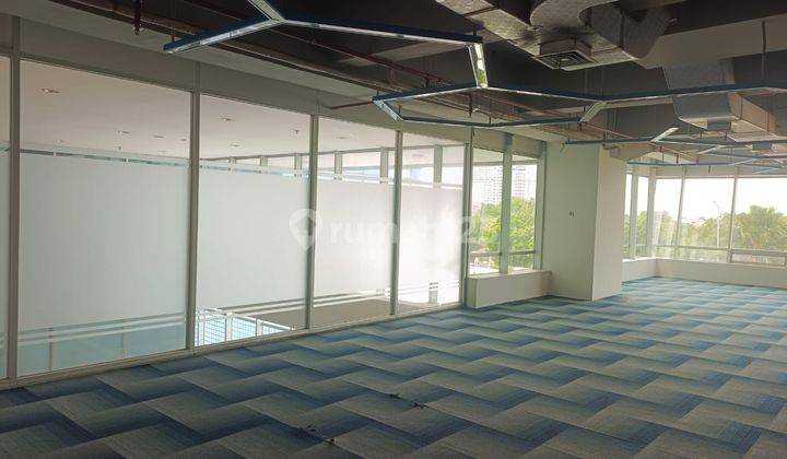 Sewa Kantor Blue Green Office 321 M2 Fitted di Jakarta Barat 1