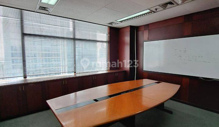 Sewa Kantor Wisma Nugra Santana 129 M2 Fitted Strategis di Sudirman Dekat MRT Setibudi 1