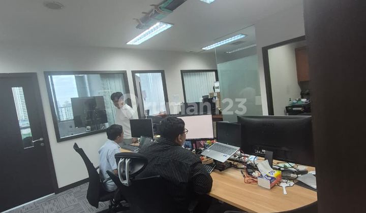 Sewa Kantor Gandaria 8 175m2 Furnished Lokasi Strategis Sewa Kantor Gandaria 8 175m2 Furnished Lokasi Strategis