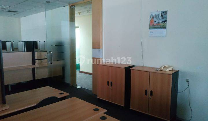 Sewa Kantor Wisma BSG Luas 148 M2 Furnished Menteng Jakarta Pusat 1