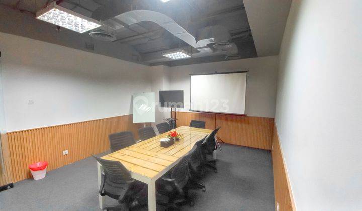 Sewa Kantor Siap Ditempati Untuk 4 Pax di The Suite Tower Pik 2