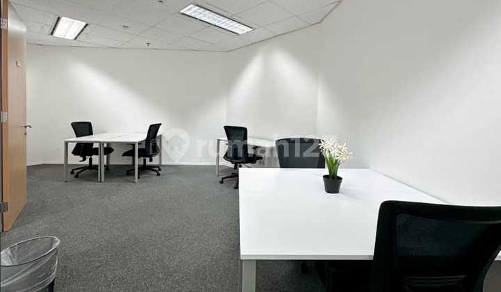 Unit Office Furnished for 6 People in Bidakara Tower Near LRT