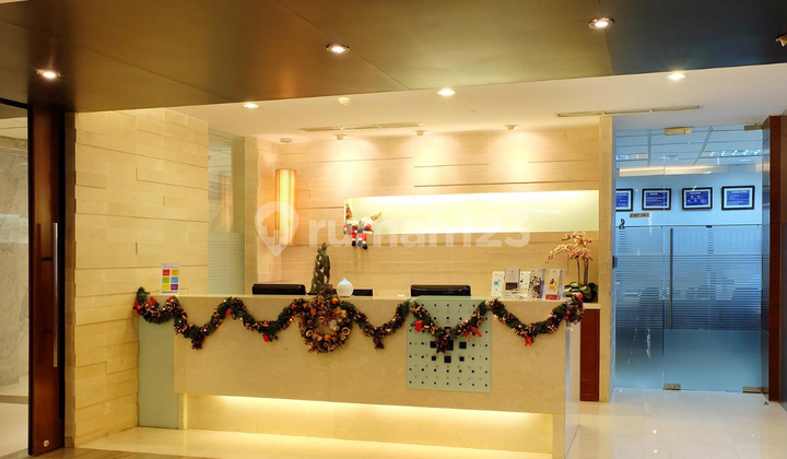 Kantor Unit Furnished 6 Pax di Mayapada Tower Dekat MRT