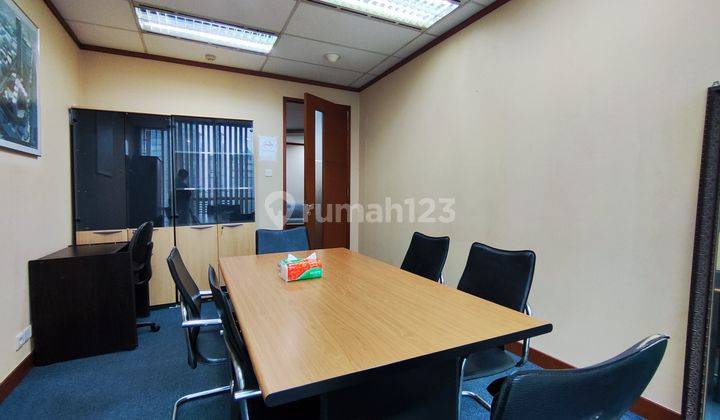 Jual Kantor Menara Batavia 462 M2 Furnished Strategis di Sudirman 1