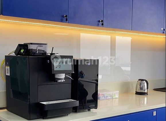 Sewa Kantor Unit Furnished 6 Pax di Plaza Asia SCBD Dekat MRT Sewa Kantor Unit Furnished 6 Pax di Plaza Asia SCBD Dekat MRT