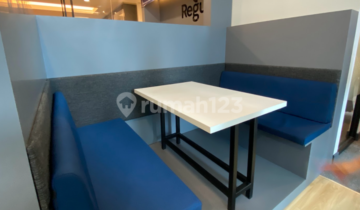 Furnished Unit Office for 4 People in Sunlife Tower Kuningan Near LRT