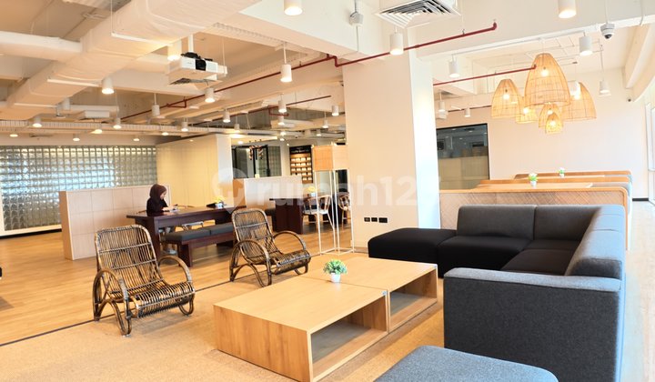 Sewa Kantor Unit Furnished 4 Pax di South Quarter Tb Simatupang