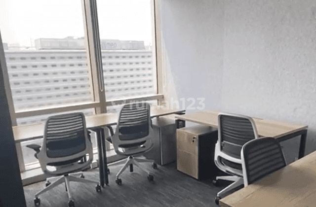 Sewa Kantor Execuitve Dan Ruang Manager The Plaza For 13 Pax 1