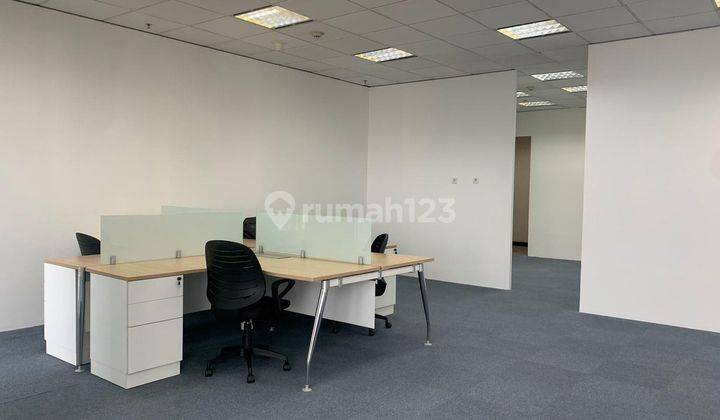 Sewa Kantor Talavera Tower Furnished Strategis di Tb Simatupang 2